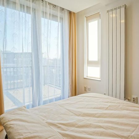 Bright Apartments Moments Away From Herastrau Park, Mall And Metro Bucarest Extérieur photo