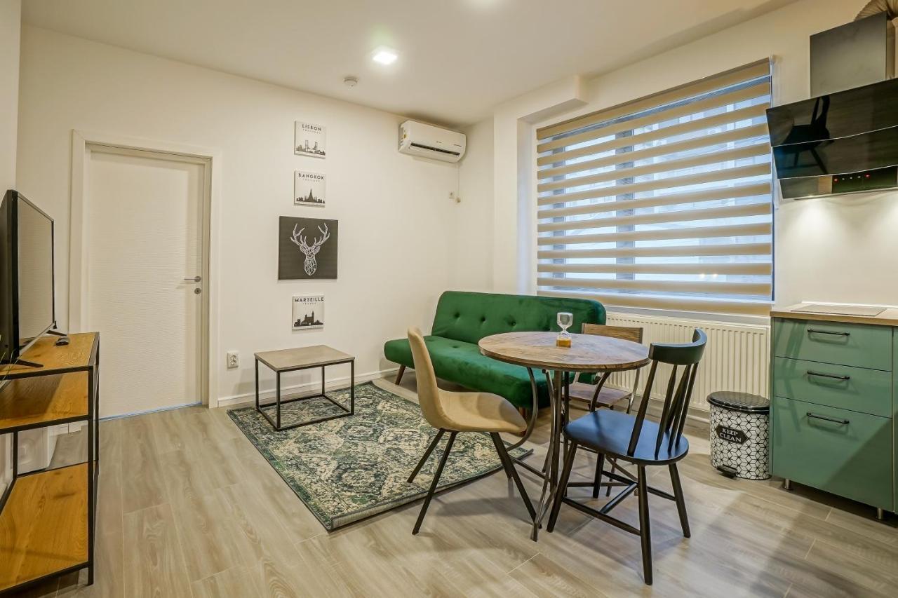 Bright Apartments Moments Away From Herastrau Park, Mall And Metro Bucarest Extérieur photo
