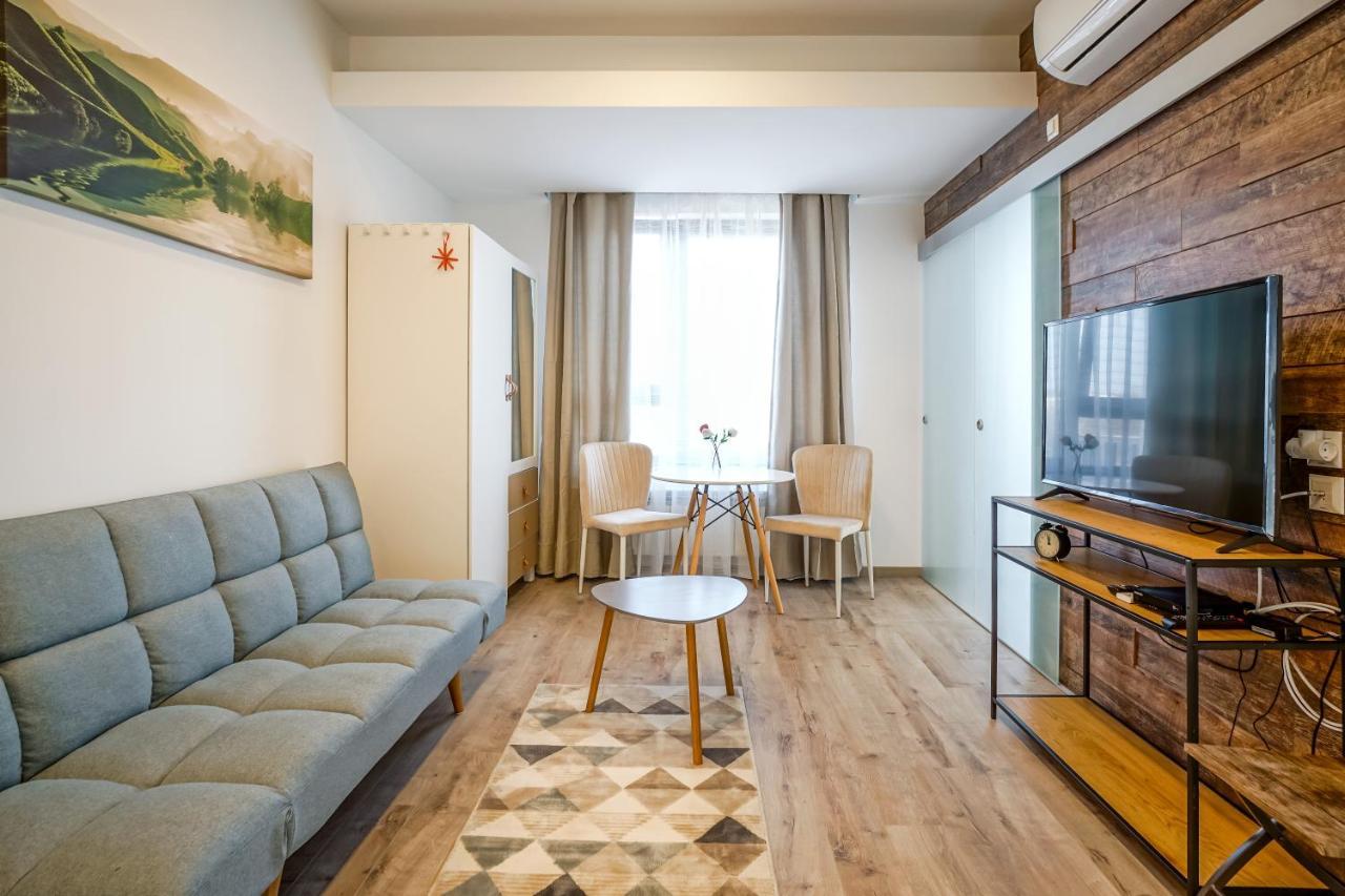 Bright Apartments Moments Away From Herastrau Park, Mall And Metro Bucarest Extérieur photo